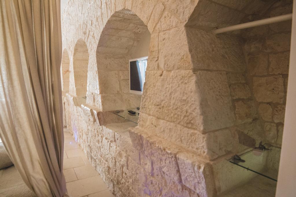 Superior Suite Spa Bath
